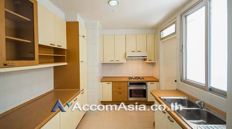 unitPet friendly |  3 Bedrooms  Apartment For Rent in Sukhumvit, Bangkok  near BTS Phrom Phong (AA19075)