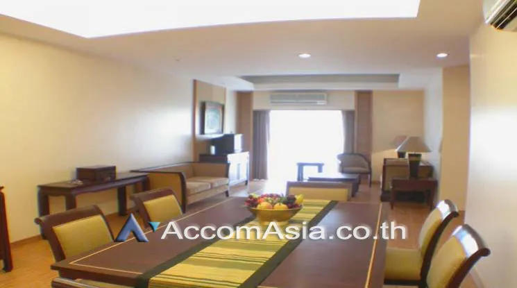 unit 2 Bedrooms  Apartment For Rent in Sathorn, Bangkok  near MRT Lumphini (10289)