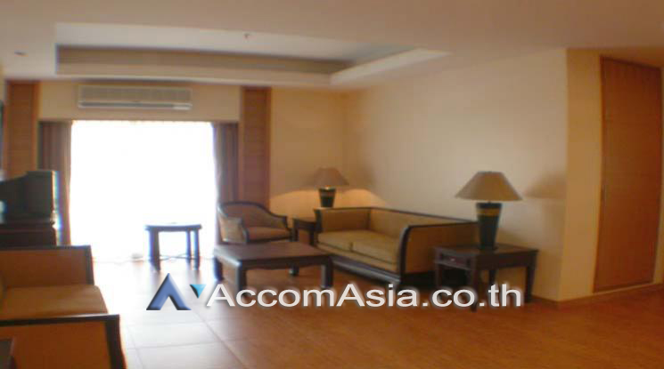 6  2 br Apartment For Rent in Sathorn ,Bangkok MRT Lumphini at Cozy and Convenient Apartment Near Garden Intl 10289