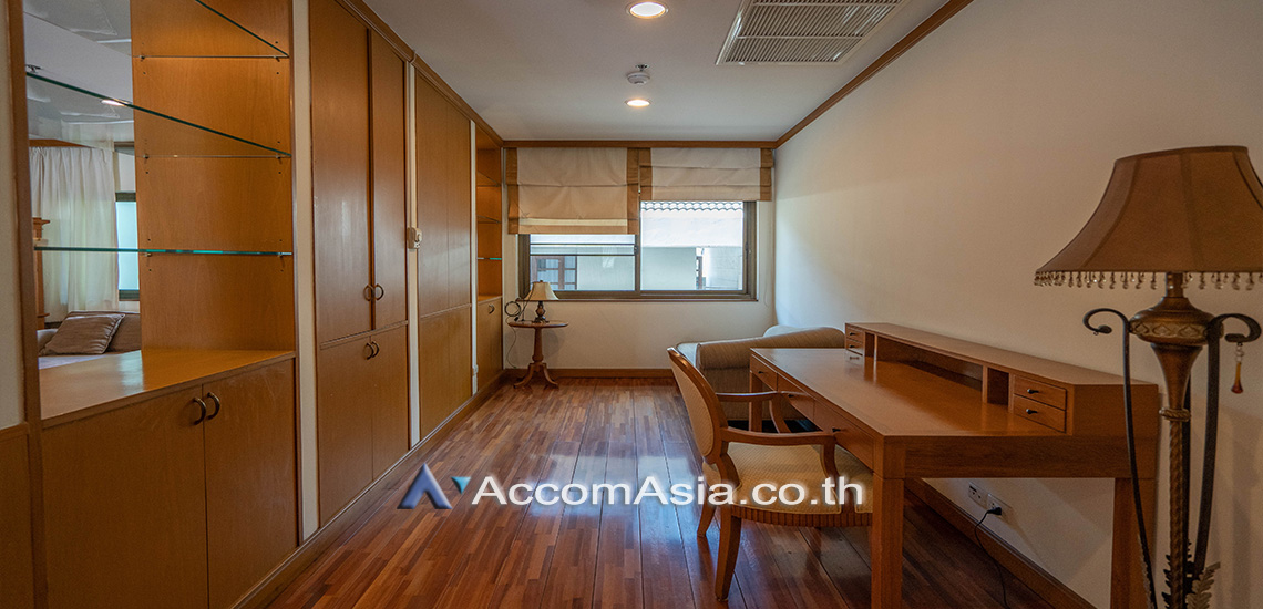  1  2 br Apartment For Rent in Sathorn ,Bangkok BTS Chong Nonsi at Cozy Low-rise Apartment in Sathorn, Walk to BTS 6 mins. AA19122