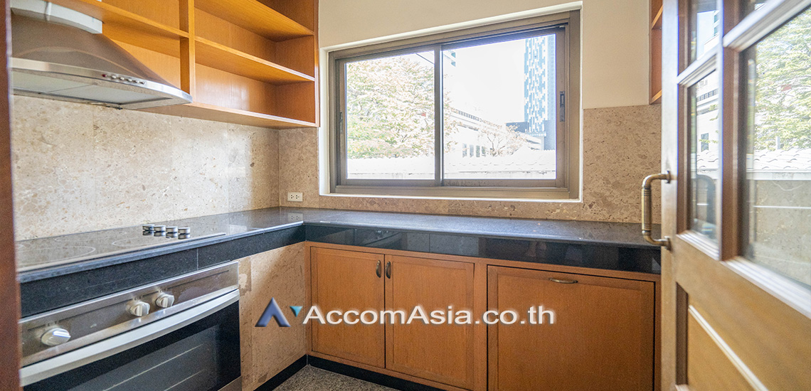 7  2 br Apartment For Rent in Sathorn ,Bangkok BTS Chong Nonsi at Cozy Low-rise Apartment in Sathorn, Walk to BTS 6 mins. AA19122