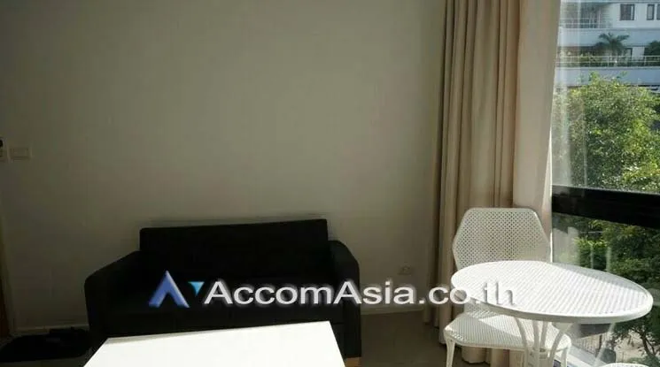 unit 1 Bedroom  Condominium For Sale in Ploenchit, Bangkok  near BTS Ploenchit (AA19154)