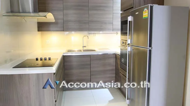 unit 2 Bedrooms  Condominium For Rent in Ploenchit, Bangkok  near BTS Ploenchit (AA19210)