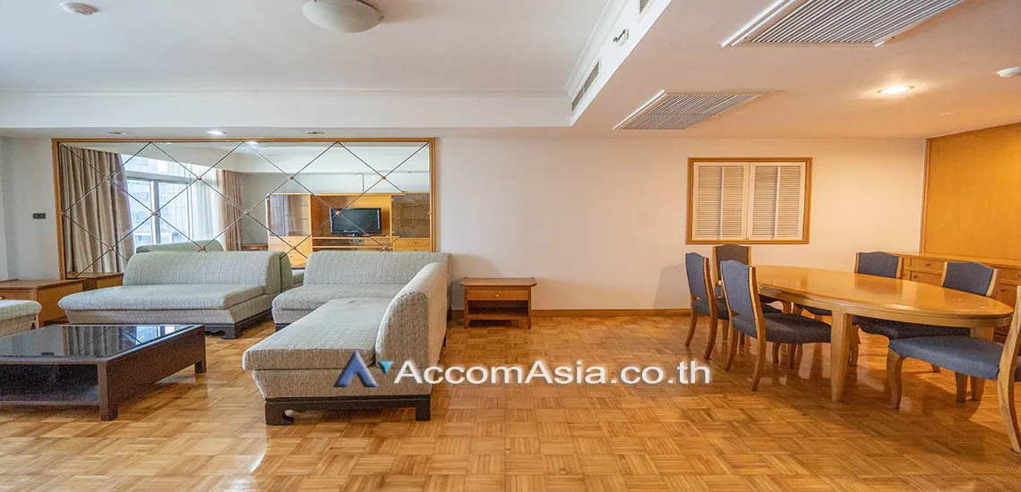 unit 2 Bedrooms  Condominium For Rent in Ploenchit, Bangkok  near BTS Ploenchit (AA19211)