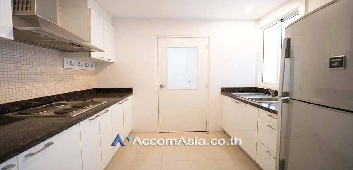 unit 2 Bedrooms  Condominium For Rent in Sukhumvit, Bangkok  near BTS Phrom Phong (AA19229)