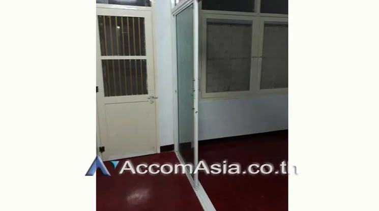 unit 3 Bedrooms  Shophouse For Rent & Sale in Sukhumvit, Bangkok  near BTS Phrom Phong (AA19231)