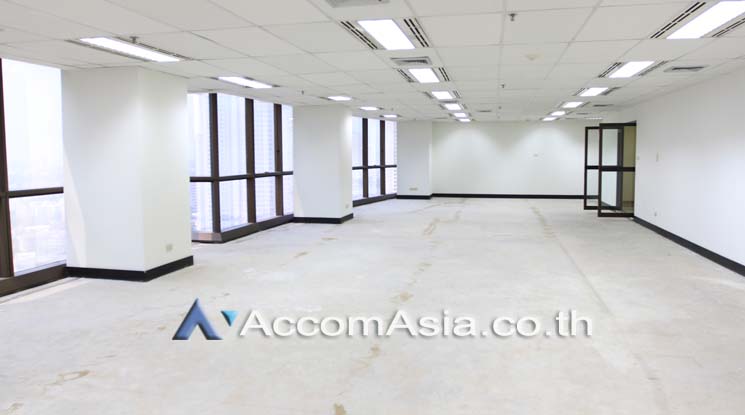 4  Studio Office Space For Rent in Sathorn ,Bangkok BTS Surasak at Chartered Square Building AA19251