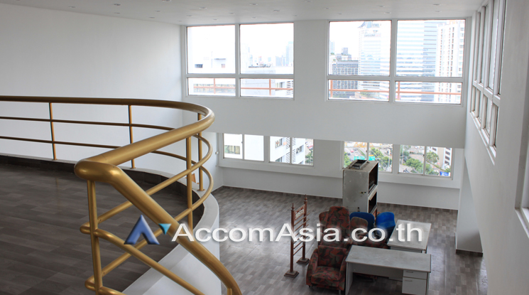  1  Office Space for rent and sale in Ratchadaphisek ,Bangkok MRT Thailand Cultural Center at Amornphan 205 AA19270