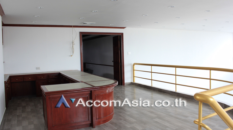 7  Office Space for rent and sale in Ratchadaphisek ,Bangkok MRT Thailand Cultural Center at Amornphan 205 AA19270