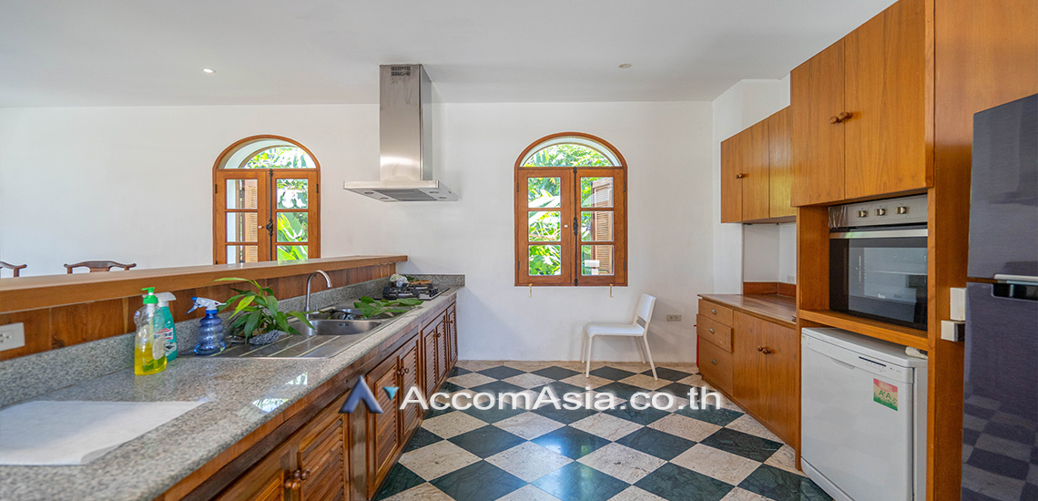 10  4 br House for rent and sale in Sukhumvit ,Bangkok BTS Punnawithi AA19286