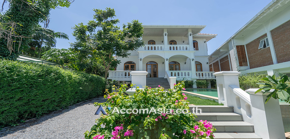 6  4 br House for rent and sale in Sukhumvit ,Bangkok BTS Punnawithi AA19286