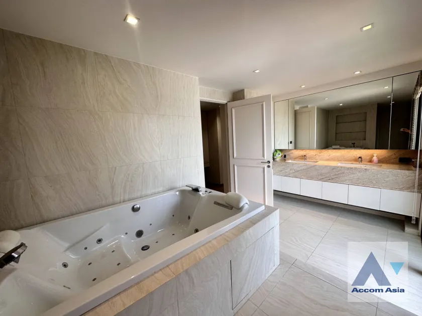 34  3 br Condominium For Rent in Sukhumvit ,Bangkok BTS Ekkamai at Phatssana Gardens AA19287