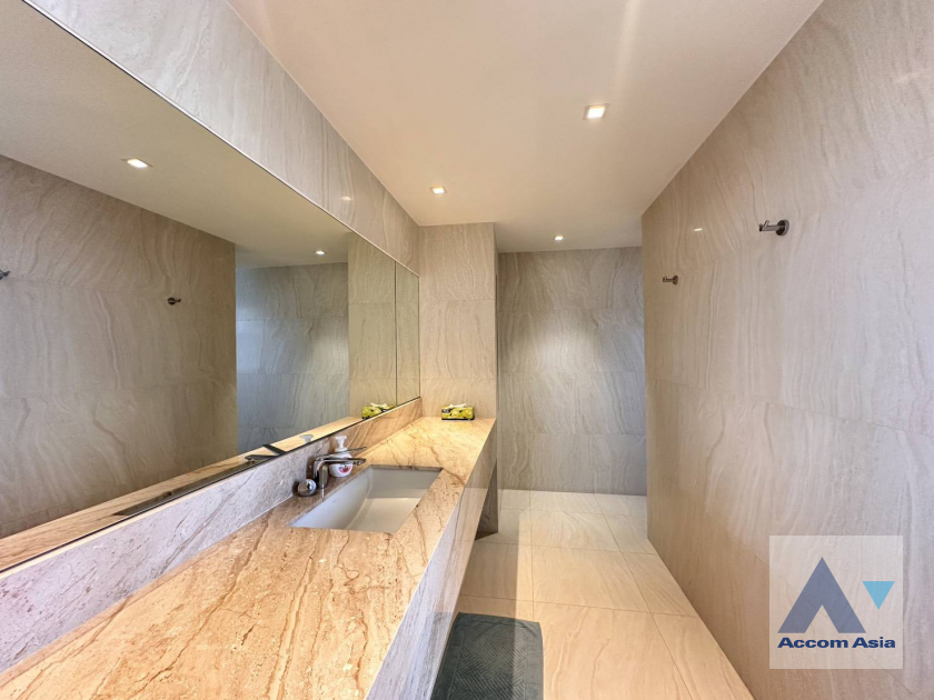 30  3 br Condominium For Rent in Sukhumvit ,Bangkok BTS Ekkamai at Phatssana Gardens AA19287