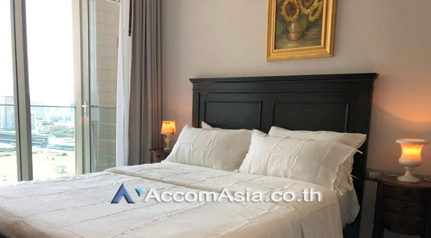 unit 1 Bedroom  Condominium For Rent in Ploenchit, Bangkok  near BTS Ratchadamri (AA19319)