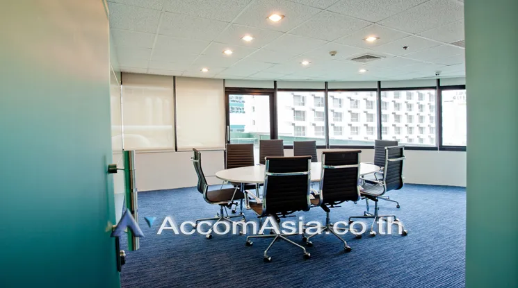 unit Studio  Office space For Rent in Ploenchit, Bangkok  near BTS Chitlom (AA19353)