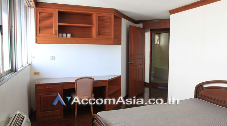 5  4 br Condominium For Rent in Sukhumvit ,Bangkok BTS Ekkamai at Tai Ping Tower AA19373