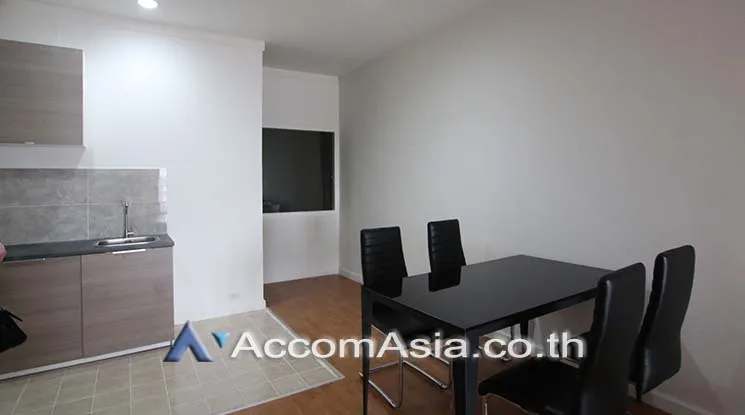 unit 2 Bedrooms  Condominium For Rent in Sukhumvit, Bangkok  near BTS Phrom Phong (AA19381)