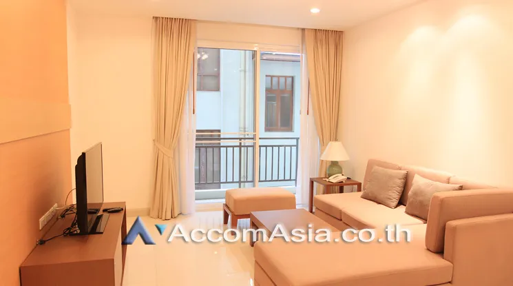 unit 2 Bedrooms  Apartment For Rent in Sukhumvit, Bangkok  near BTS Ekkamai (AA19391)