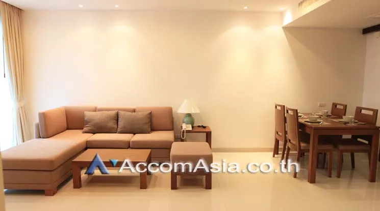 unit 2 Bedrooms  Apartment For Rent in Sukhumvit, Bangkok  near BTS Ekkamai (AA19394)
