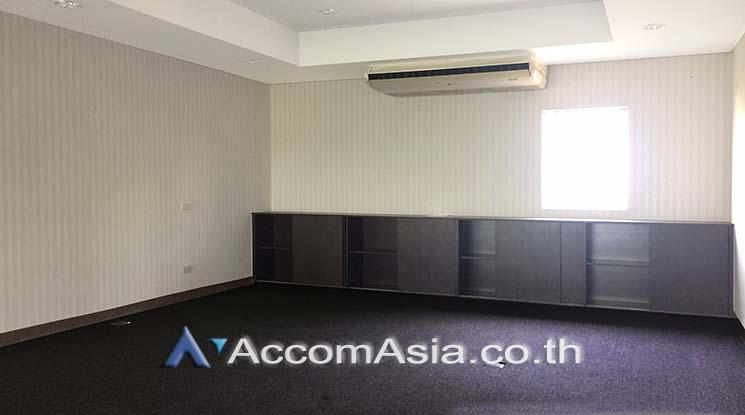 5  Office Space For Rent in Sukhumvit ,Bangkok BTS Bang Chak AA19412