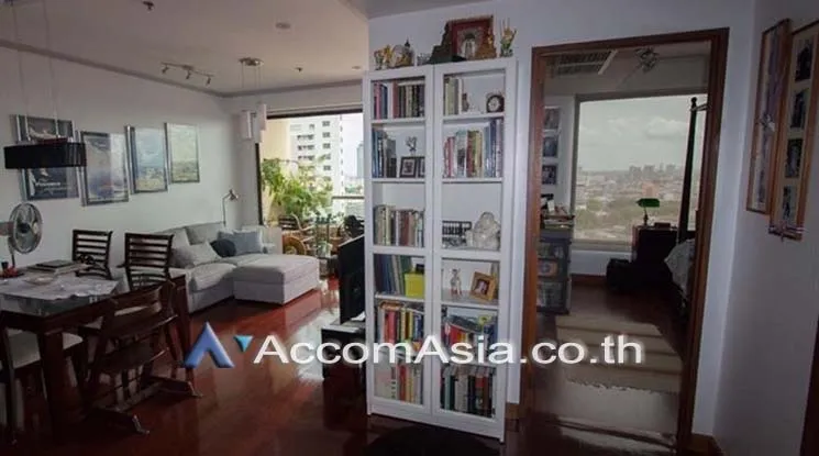  1  2 br Condominium For Sale in Charoen Nakhon ,Bangkok BTS Krung Thon Buri at Baan Chao Praya AA19418