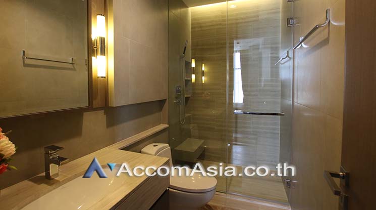 7  1 br Condominium for rent and sale in Silom ,Bangkok BTS Surasak at The Diplomat Sathorn AA19437