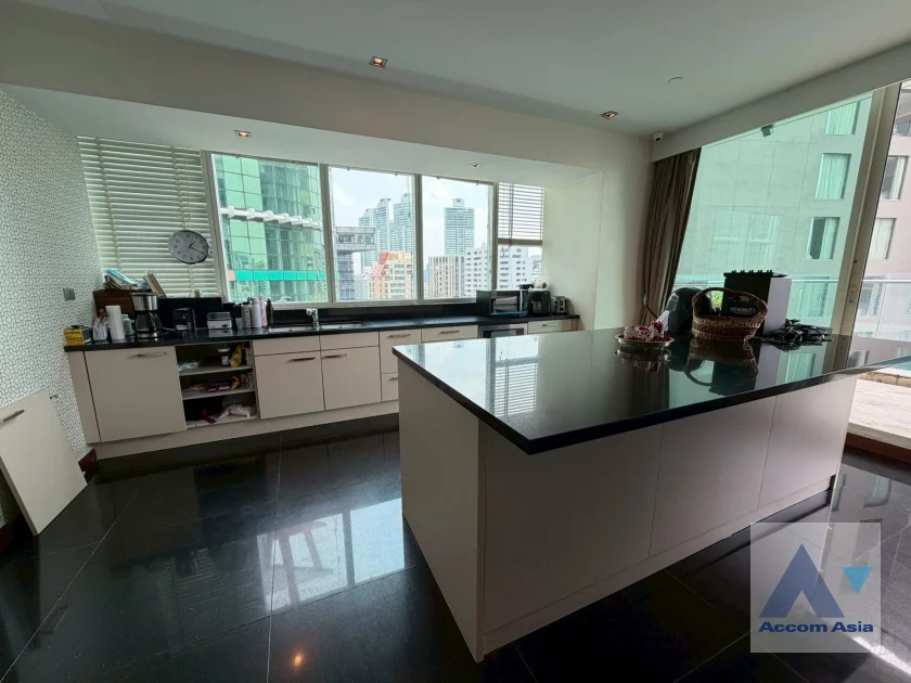  1  3 br Condominium For Rent in Sukhumvit ,Bangkok BTS Phrom Phong at Le Raffine Sukhumvit 31 AA19477