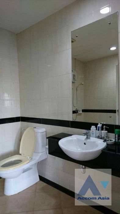 8  3 br Townhouse For Rent in Pattanakarn ,Bangkok BTS On Nut AA19508