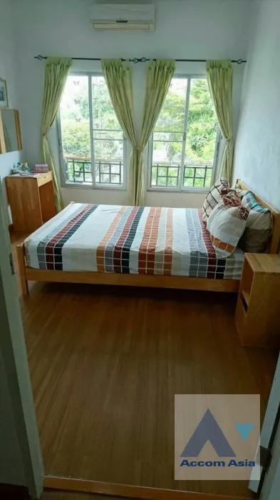 6  3 br Townhouse For Rent in Pattanakarn ,Bangkok BTS On Nut AA19508