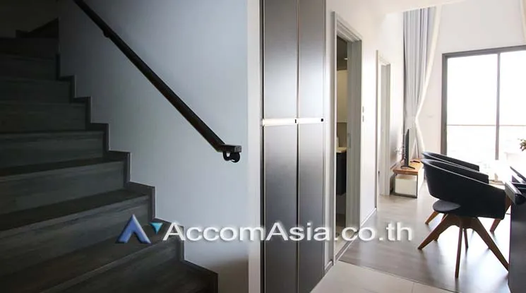 unit 2 Bedrooms  Condominium For Rent & Sale in Charoen Nakhon, Bangkok  near BTS Wongwian Yai (AA19517)