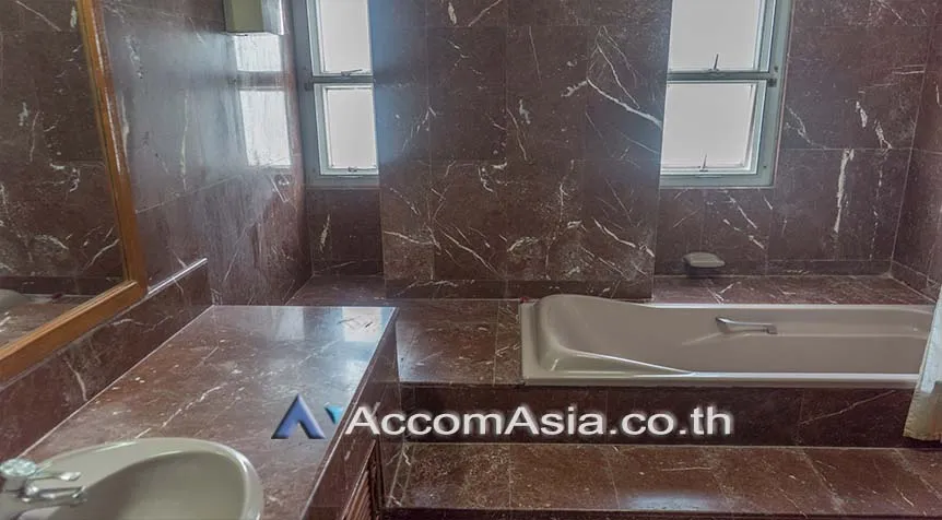 11  4 br Apartment for rent and sale in Sukhumvit ,Bangkok BTS Asok - MRT Sukhumvit at Newly renovated modern style living place AA19603