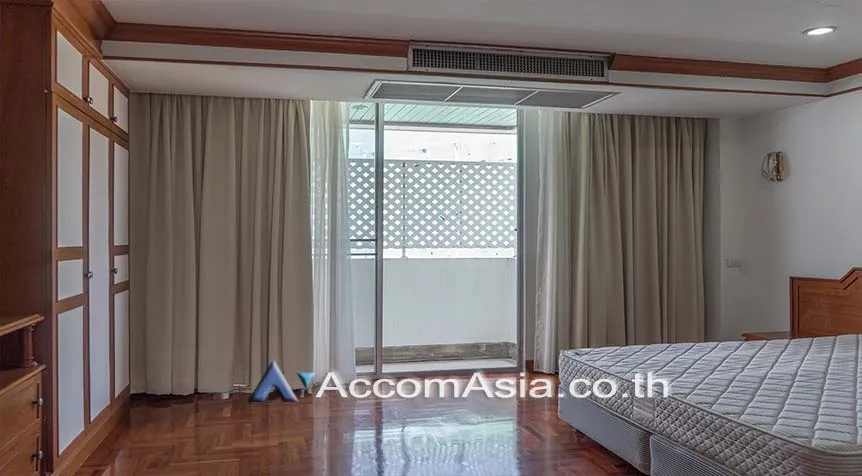 8  4 br Apartment for rent and sale in Sukhumvit ,Bangkok BTS Asok - MRT Sukhumvit at Newly renovated modern style living place AA19603