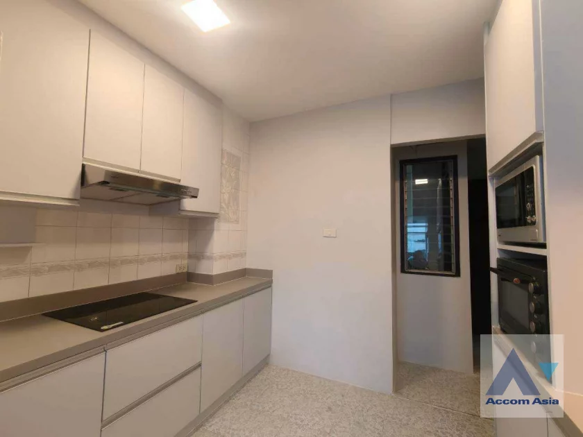 unitPet friendly |  3 Bedrooms  Condominium For Rent & Sale in Sukhumvit, Bangkok  near BTS Thong Lo (2015201)