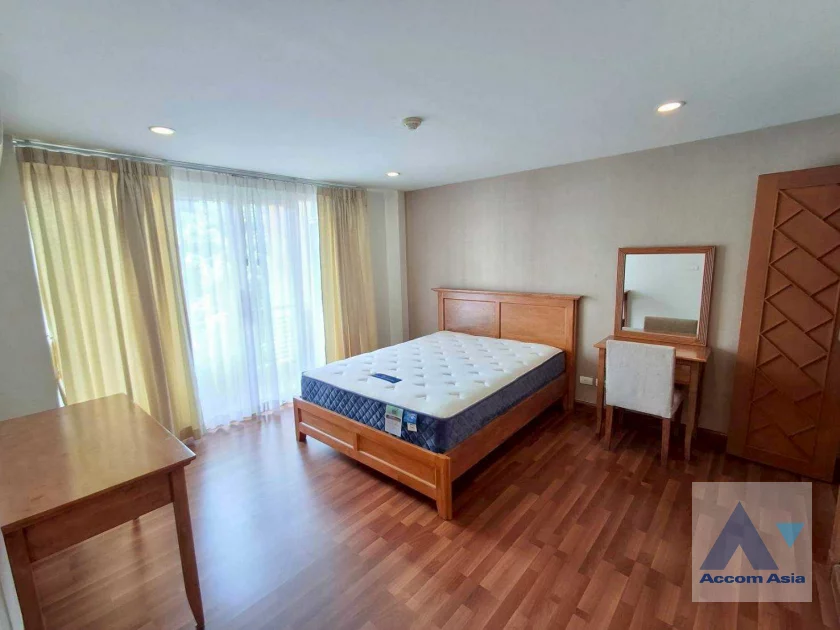 4  3 br Apartment For Rent in Ploenchit ,Bangkok BTS Ploenchit at Classic Elegance Residence AA19647