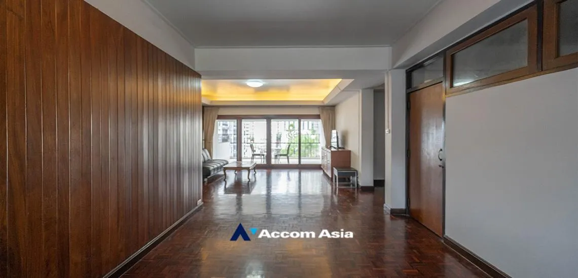 unit 2 Bedrooms  Apartment For Rent in Sukhumvit, Bangkok  near MRT Sukhumvit - BTS Nana (AA19649)