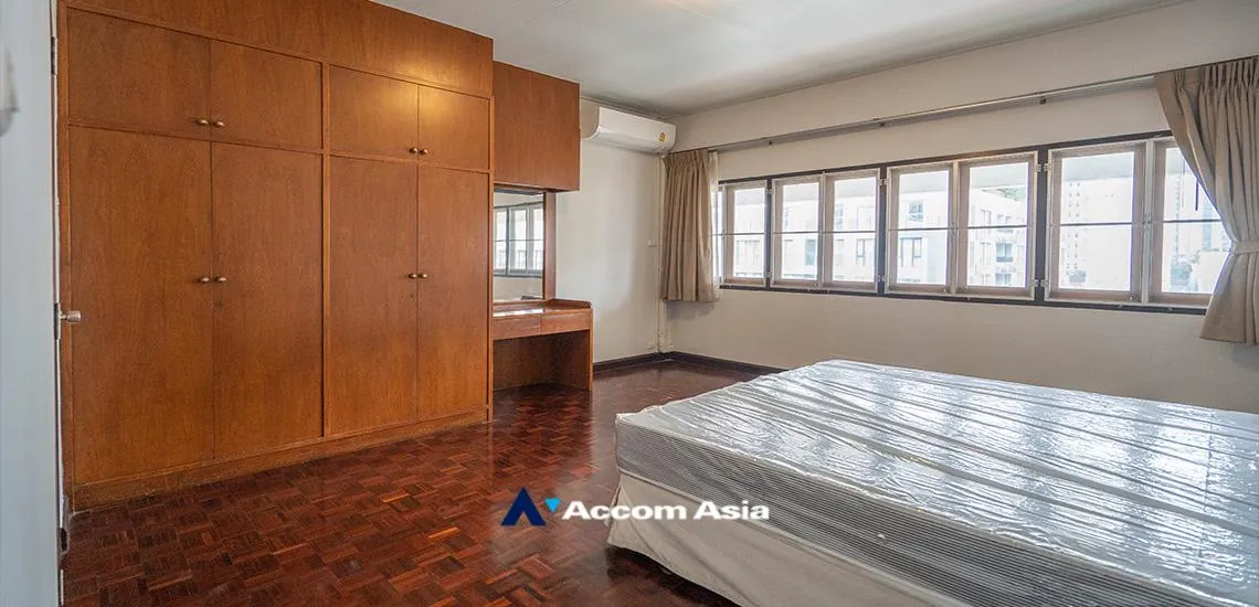 6  2 br Apartment For Rent in Sukhumvit ,Bangkok MRT Sukhumvit - BTS Nana at The classic traditional AA19649