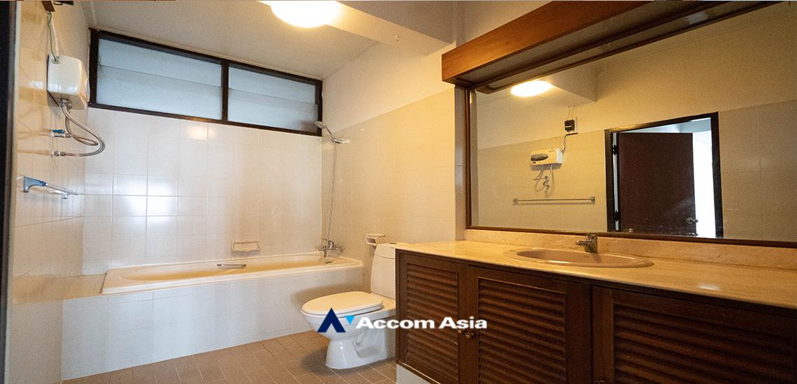 8  2 br Apartment For Rent in Sukhumvit ,Bangkok MRT Sukhumvit - BTS Nana at The classic traditional AA19649
