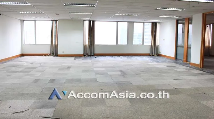  1  Office Space For Rent in Silom ,Bangkok MRT Lumphini at Smooth Life Tower AA19664