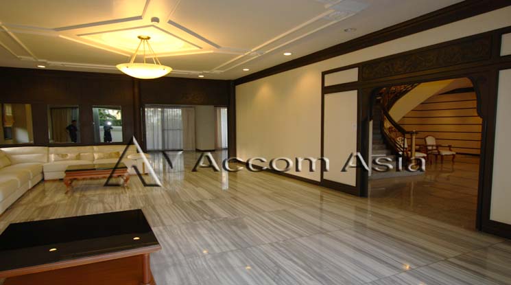 4  4 br Apartment For Rent in Sukhumvit ,Bangkok BTS Phrom Phong at Pet friendly - High rise Apartment in Phrom Phong 1029301