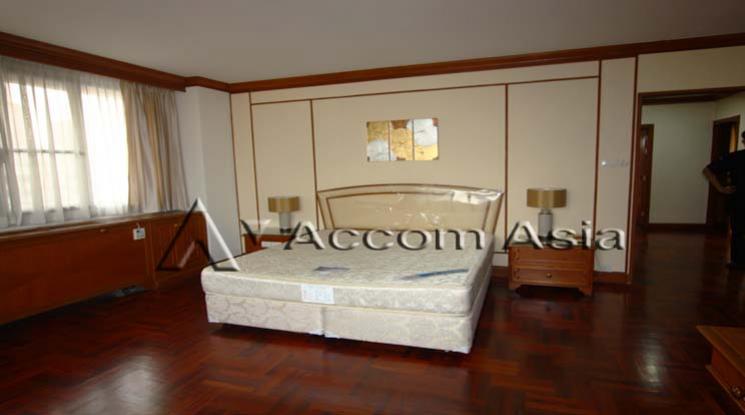 8  3 br Apartment For Rent in Sukhumvit ,Bangkok BTS Phrom Phong at Pet friendly - High rise Apartment in Phrom Phong 1029401