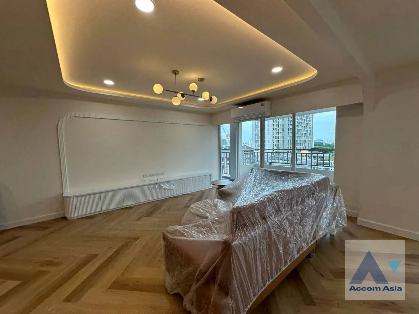  1  2 br Condominium For Rent in Sathorn ,Bangkok BTS Sala Daeng - MRT Lumphini at Sathorn Park Place AA19684