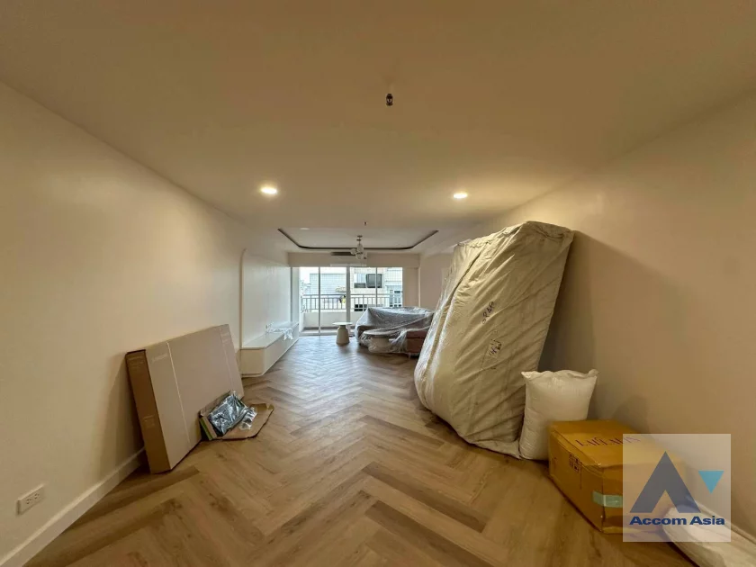 7  2 br Condominium For Rent in Sathorn ,Bangkok BTS Sala Daeng - MRT Lumphini at Sathorn Park Place AA19684