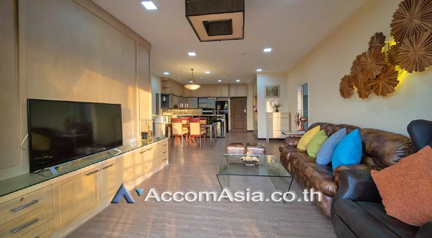 unitPet friendly |  3 Bedrooms  Condominium For Rent in Sukhumvit, Bangkok  near BTS Phrom Phong (AA19691)
