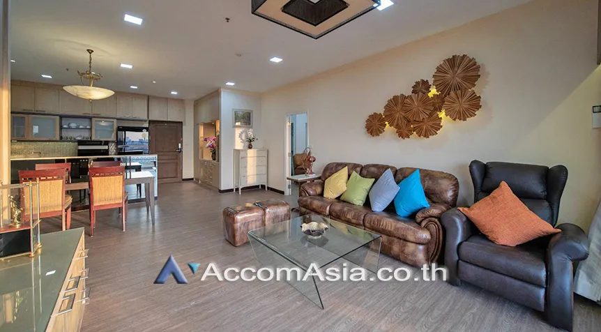 unitPet friendly |  3 Bedrooms  Condominium For Rent in Sukhumvit, Bangkok  near BTS Phrom Phong (AA19691)