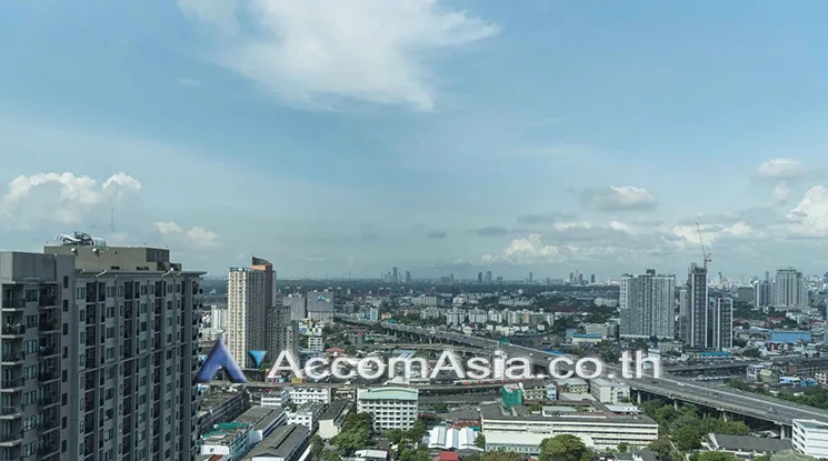 5  1 br Condominium For Sale in Sukhumvit ,Bangkok BTS On Nut at The Base Park East AA19722
