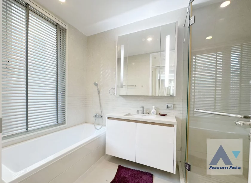 17  2 br Condominium for rent and sale in Ploenchit ,Bangkok BTS Chitlom at Q Langsuan  AA19760