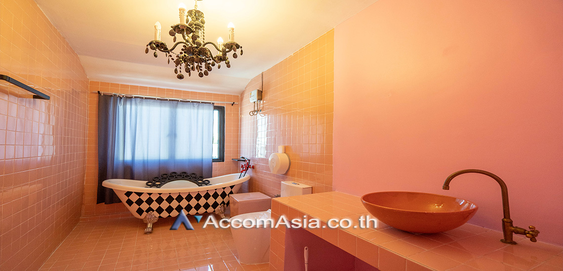 13  4 br House for rent and sale in Sukhumvit ,Bangkok BTS Phrom Phong AA19790