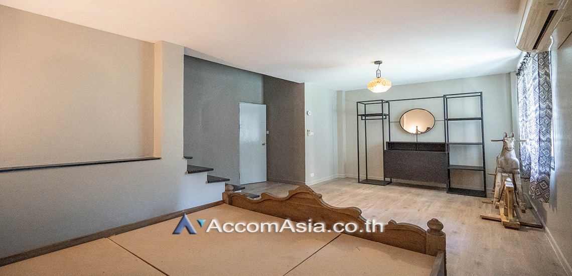 9  4 br House for rent and sale in Sukhumvit ,Bangkok BTS Phrom Phong AA19790
