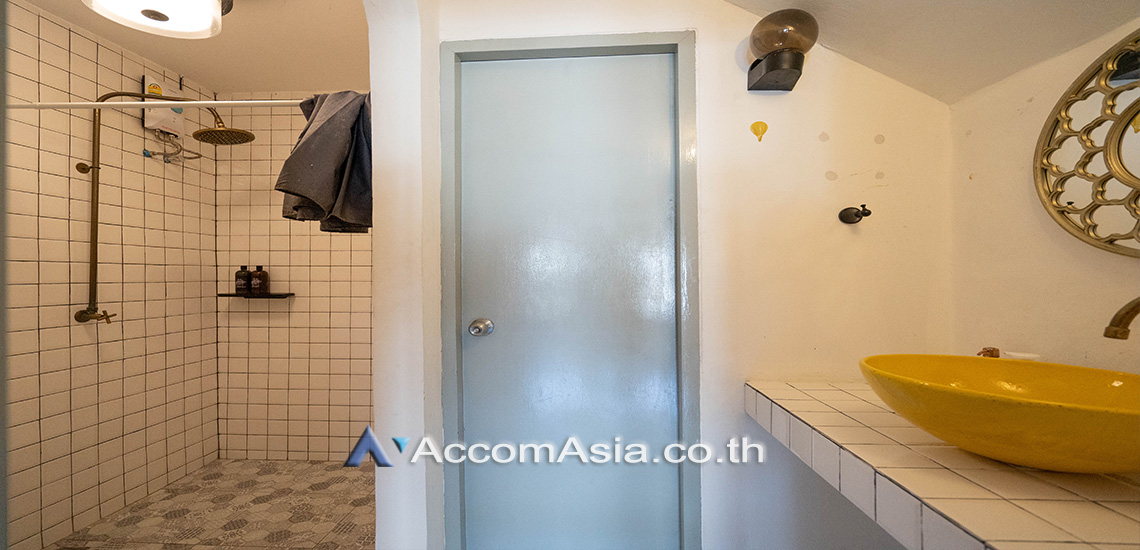 12  4 br House for rent and sale in Sukhumvit ,Bangkok BTS Phrom Phong AA19790