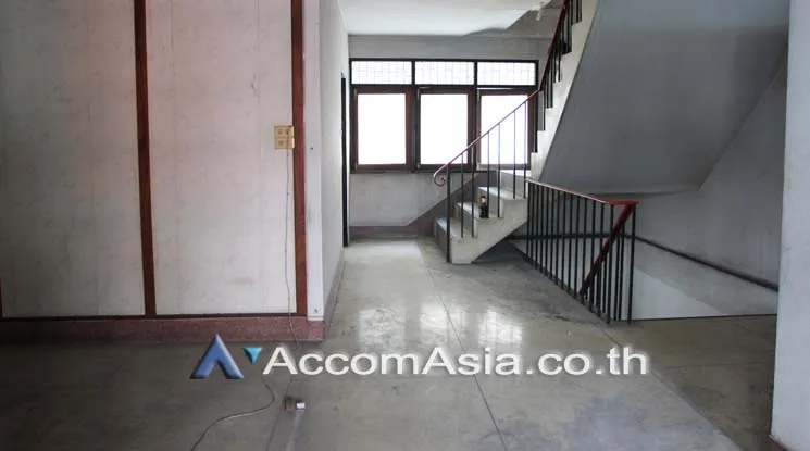 unitHome Office |  Shophouse For Rent in Sukhumvit, Bangkok  near BTS On Nut (AA19820)